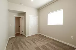 5042 S Viking Dr, South Ogden, UT 84403 - Photo 31