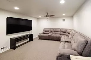 5042 S Viking Dr, South Ogden, UT 84403 - Photo 25