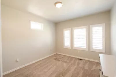 5042 S Viking Dr, South Ogden, UT 84403 - Photo 17