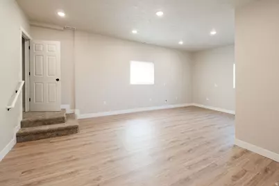 5042 S Viking Dr, South Ogden, UT 84403 - Photo 33