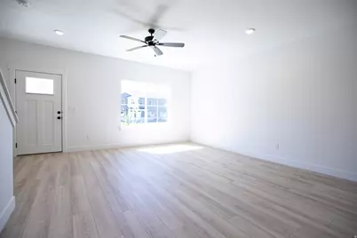 452 E 650 N #67, Salem, UT 84653 - Photo 3