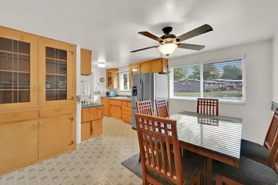 327 Park Pl, Brigham City, UT 84302 - Photo 13