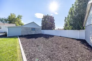 505 E 900 N, Bountiful, UT 84010 - Photo 25
