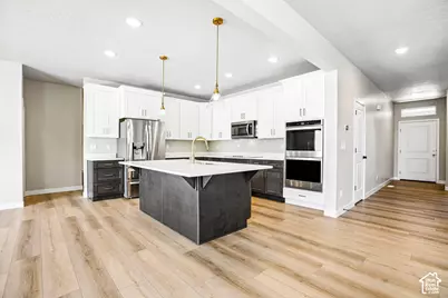 367 E Unchartered Ln S, Draper, UT 84020 - Photo 5