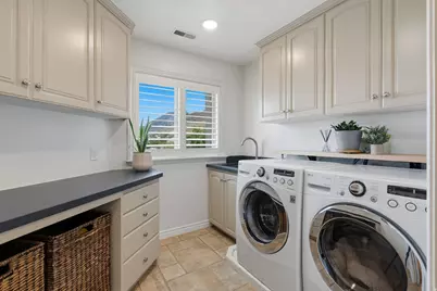 1044 E Center St, Lindon, UT 84042 - Photo 45