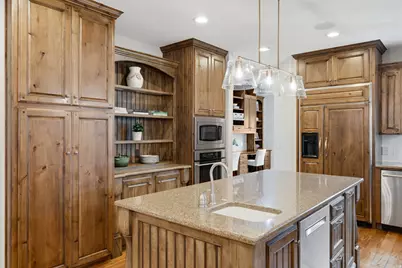 1044 E Center St, Lindon, UT 84042 - Photo 17