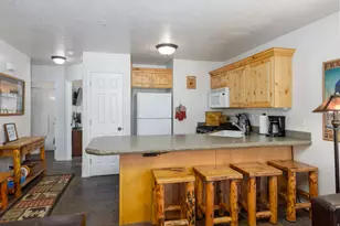 3562 N Fox Run Dr, Eden, UT 84310 - Photo 13