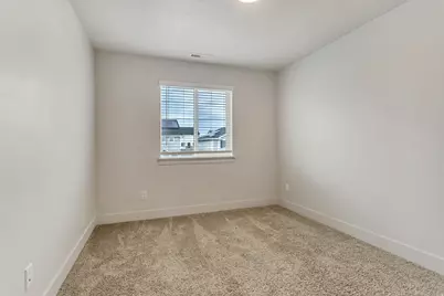 4604 E Flower Pt, Eagle Mountain, UT 84005 - Photo 27