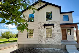 97 E Crestwood, Kaysville, UT 84037 - Photo 1