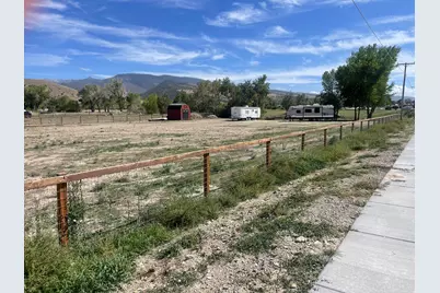 500 N Highway 137, Mayfield, UT 84643 - Photo 9
