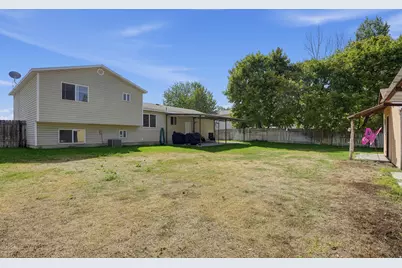352 W 850 N, Springville, UT 84663 - Photo 5