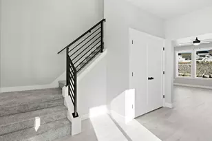 3385 E Baywater Dr, Eagle Mountain, UT 84005 - Photo 15