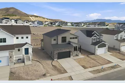 3385 E Baywater Dr, Eagle Mountain, UT 84005 - Photo 11