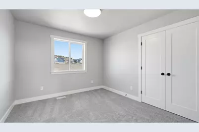 3385 E Baywater Dr, Eagle Mountain, UT 84005 - Photo 33