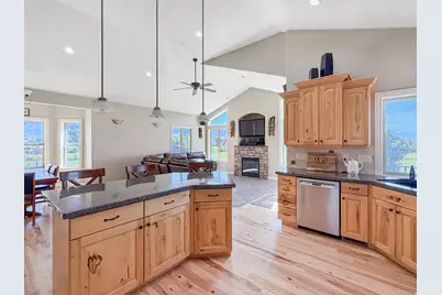 2221 W 1800 S, West Haven, UT 84401 - Photo 9