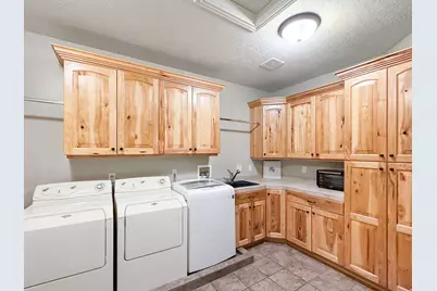 2221 W 1800 S, West Haven, UT 84401 - Photo 43