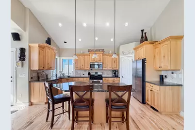 2221 W 1800 S, West Haven, UT 84401 - Photo 7