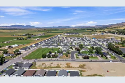 254 W 400 N #9, Smithfield, UT 84335 - Photo 15