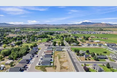 254 W 400 N #9, Smithfield, UT 84335 - Photo 13