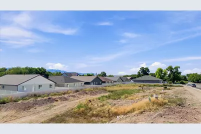 254 W 400 N #9, Smithfield, UT 84335 - Photo 7