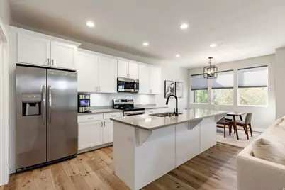 81 E Sitka Creek Cv, Draper, UT 84020 - Photo 5