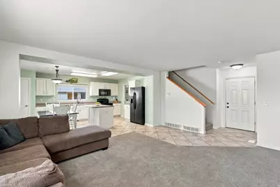1076 S 1050 W, Woods Cross, UT 84087 - Photo 5