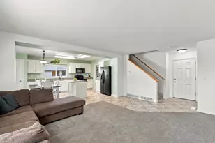 1076 S 1050 W, Woods Cross, UT 84087 - Photo 5