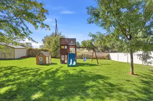 1076 S 1050 W, Woods Cross, UT 84087 - Photo 27