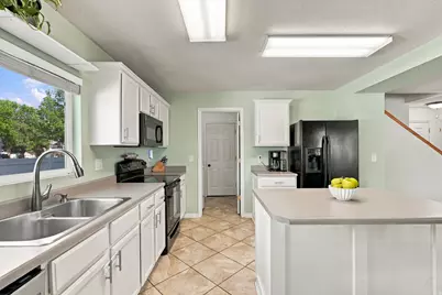 1076 S 1050 W, Woods Cross, UT 84087 - Photo 9