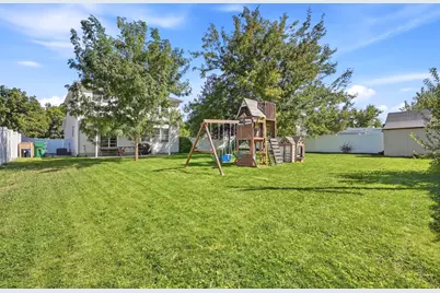 1076 S 1050 W, Woods Cross, UT 84087 - Photo 29