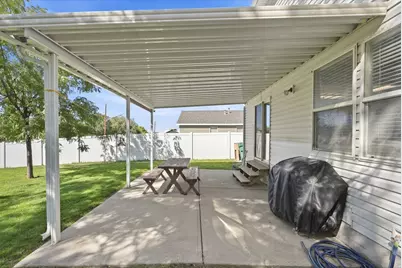 1076 S 1050 W, Woods Cross, UT 84087 - Photo 33