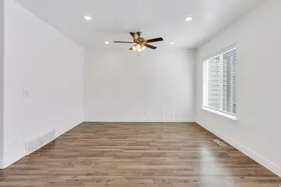 1560 N 3950 W, Lehi, UT 84043 - Photo 7