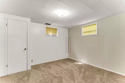 221 Skyline Dr, Tooele, UT 84074 - Photo 27
