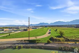7641 S Brinkerhoff Dr, West Jordan, UT 84084 - Photo 39