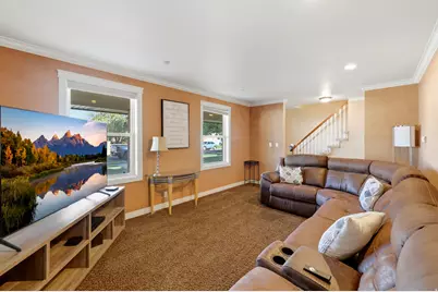 7024 S 2310 W, West Jordan, UT 84084 - Photo 9