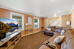7024 S 2310 W, West Jordan, UT 84084 - Photo 9