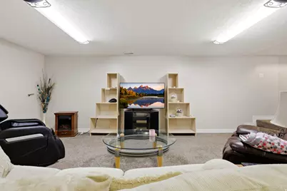7024 S 2310 W, West Jordan, UT 84084 - Photo 33