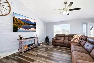 4728 W 800 N, West Point, UT 84015 - Photo 5