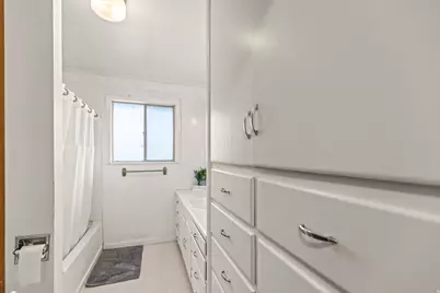 389 W 400 N, Richfield, UT 84701 - Photo 25