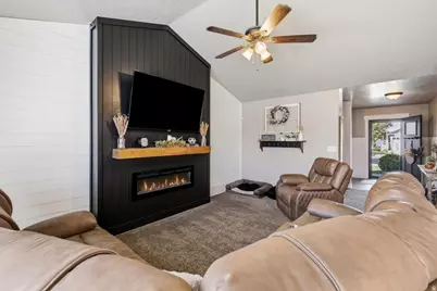 224 E Tate Ct, Grantsville, UT 84029 - Photo 7