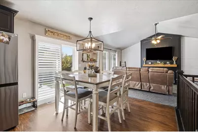 224 E Tate Ct, Grantsville, UT 84029 - Photo 9