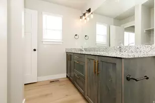 226 S 600 W, Logan, UT 84321 - Photo 21