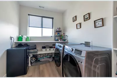 7637 S Brinkerhoff Dr W, West Jordan, UT 84084 - Photo 27