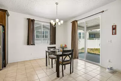 746 W Gladiolus Cir, Saratoga Springs, UT 84045 - Photo 7