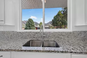 7320 S Chris Ln, Cottonwood Heights, UT 84121 - Photo 15