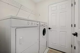 90 E Resaca Dr S, Sandy, UT 84070 - Photo 21
