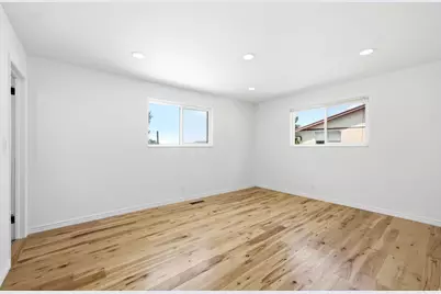 791 E 650 S, Centerville, UT 84014 - Photo 17