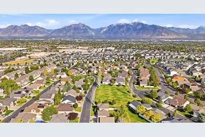 3937 W Dune Buggy Dr S, South Jordan, UT 84009 - Photo 7