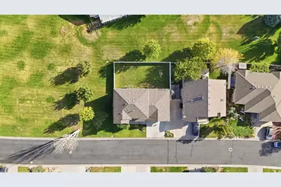 3937 W Dune Buggy Dr S, South Jordan, UT 84009 - Photo 5