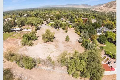 6369 S Cobblerock Ln E, Holladay, UT 84121 - Photo 11